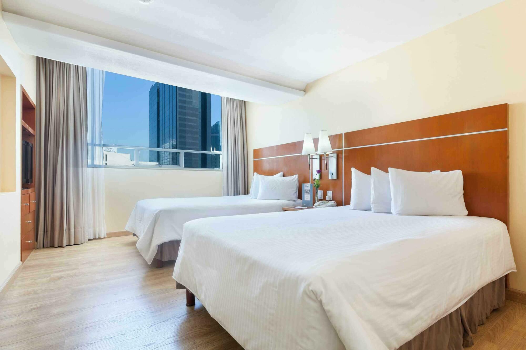 Eurostars Zona Rosa Suites Mexiko-Stadt Exterior foto A room at the hotel